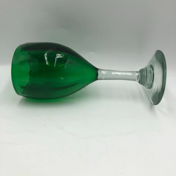 Vintage Handblown Green Collectible Glass Drinkware Stemware Set of 4 Glasses - Picture 4 of 11